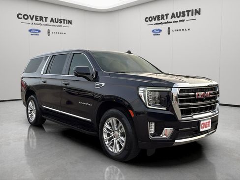 Used 2022 GMC Yukon XL SLT w/ SLT Luxury Package image 6