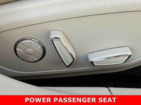 Used 2019 Lincoln MKZ Reserve image 18