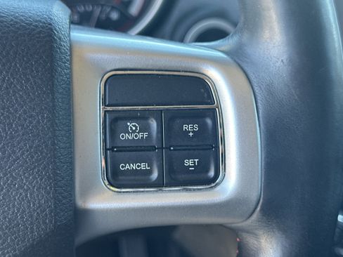 Used 2019 Dodge Journey GT image 26