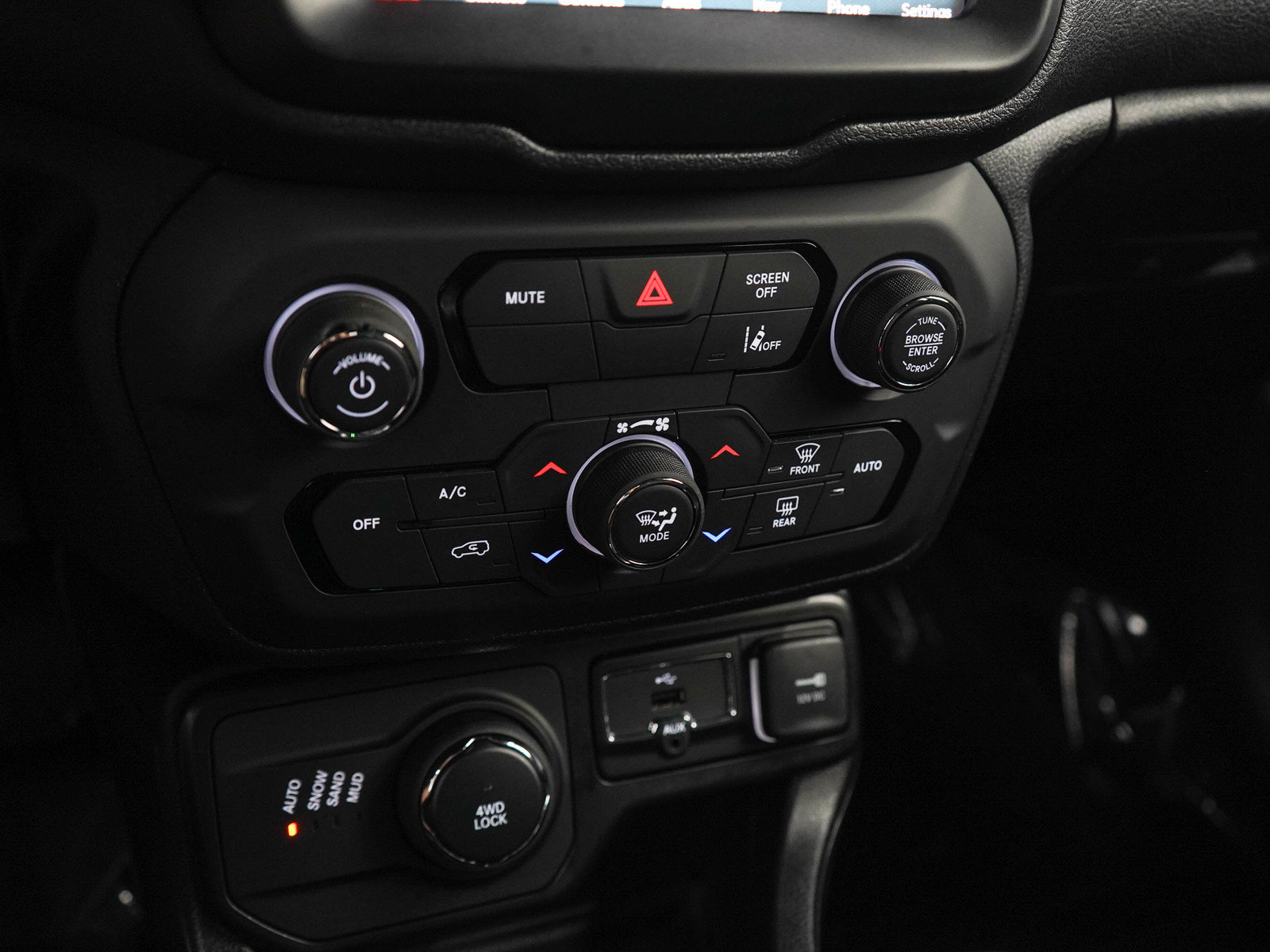 Used 2021 Jeep Renegade Latitude AWD/4WD image 22