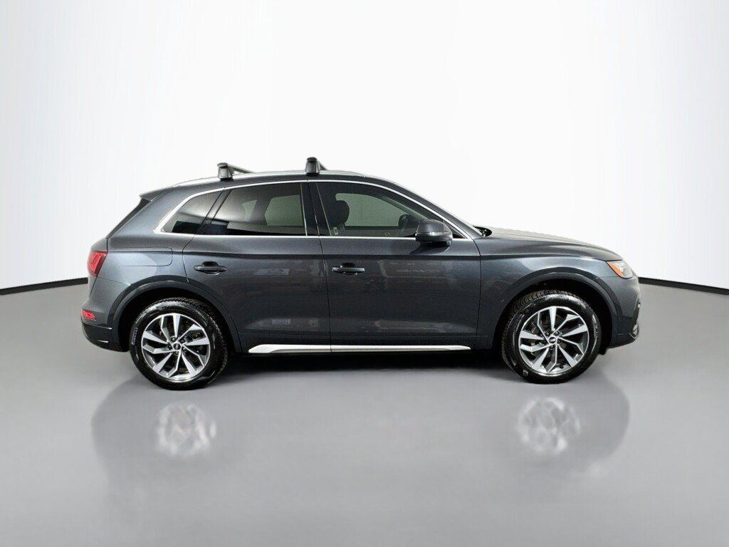 Used 2021 Audi Q5 2.0T Premium Plus w/ Premium Plus Package AWD/4WD image 6