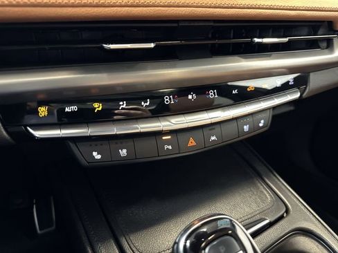 Certified 2024 Cadillac XT4 Sport AWD/4WD image 22