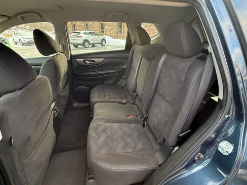 Used 2015 Nissan Rogue SV w/ SV Premium Package image 25