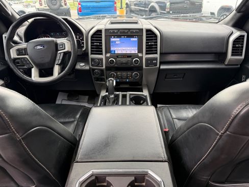 Used 2019 Ford F150 Lariat w/ Equipment Group 502A Luxury AWD/4WD image 11