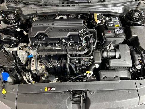 Used 2025 Kia K4 EX image 21