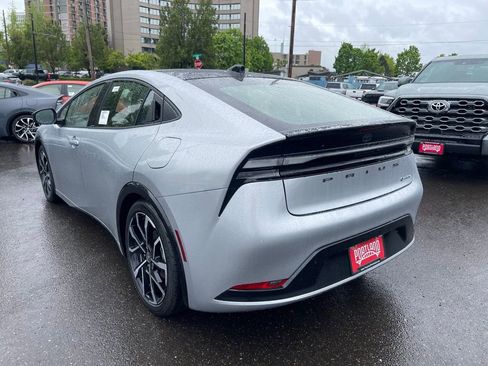 New 2026 Toyota Prius Plug-In Hybrid FWD image 6