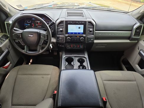 Used 2020 Ford F250 XLT w/ XLT Premium Package image 20