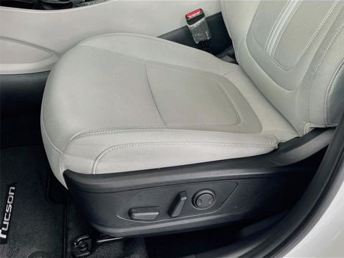 Certified 2025 Hyundai Tucson SEL AWD/4WD image 21