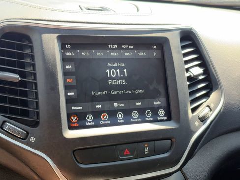 Used 2022 Jeep Cherokee Latitude Lux FWD image 17