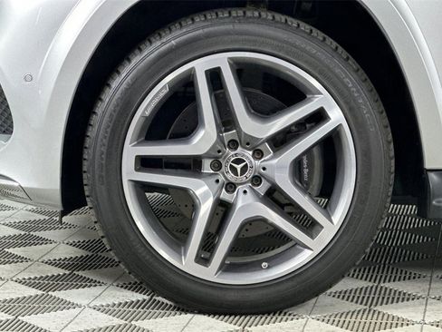 Used 2018 Mercedes-Benz GLS 550 4MATIC image 33