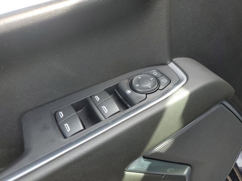 Used 2022 GMC Sierra 1500 Elevation image 19