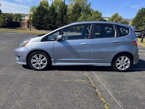 Used 2011 Honda Fit Sport image 6