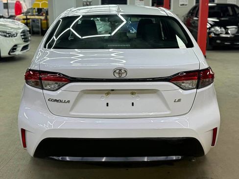 Used 2024 Toyota Corolla LE image 5