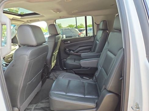 Used 2020 GMC Yukon XL SLT AWD/4WD image 31