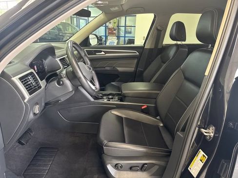 Used 2023 Volkswagen Atlas SE w/ Black Wheel Package AWD/4WD image 10