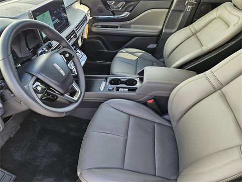 New 2026 Lincoln Corsair Premiere image 12