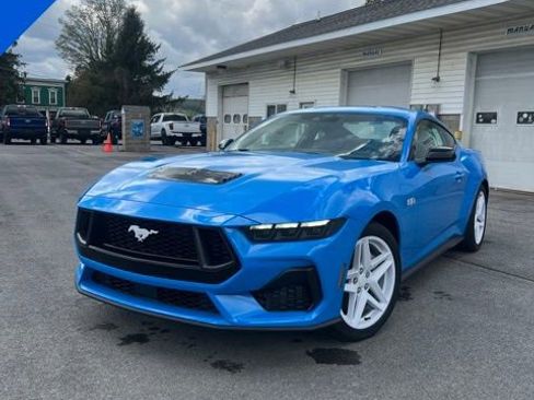 Used 2026 Ford Mustang GT RWD image 1