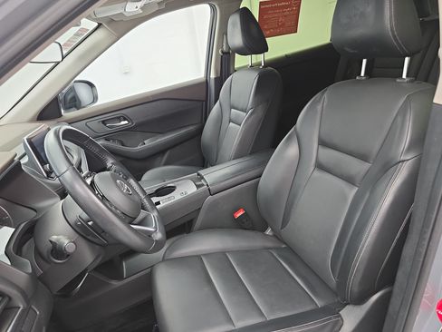 Certified 2023 Nissan Rogue SV w/ SV Premium B Package FWD image 15