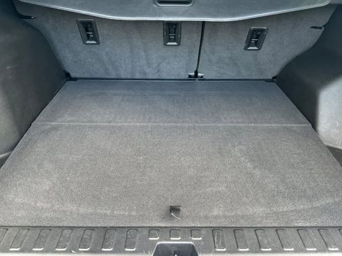 Used 2020 Chevrolet Equinox LT image 16