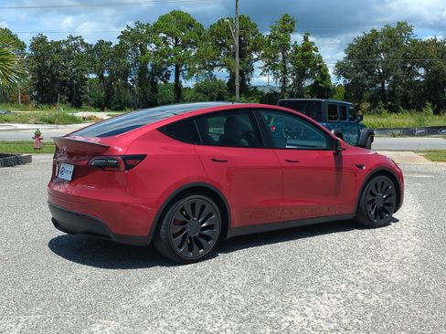 Used 2022 Tesla Model Y Performance AWD/4WD image 7