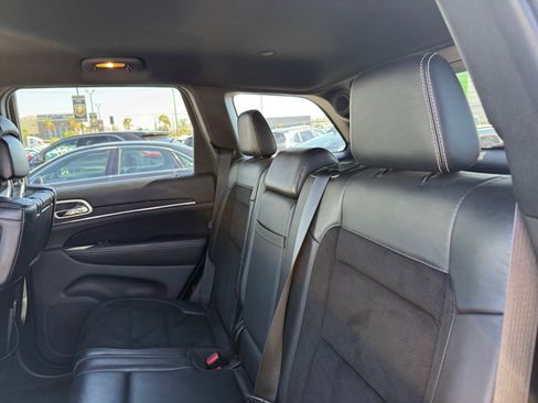 Used 2015 Jeep Grand Cherokee SRT AWD/4WD image 24