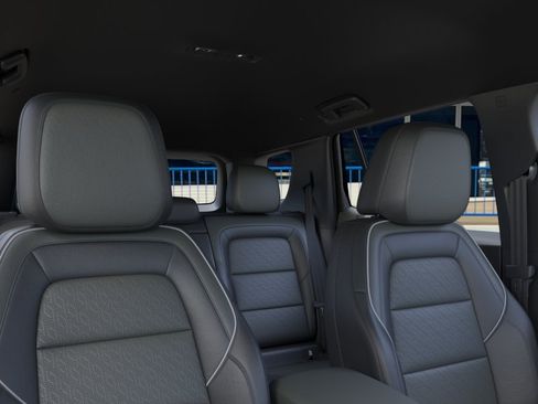 New 2026 Chevrolet Equinox LT w/ Convenience Package II FWD image 24