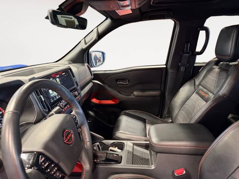 Used 2025 Nissan Frontier PRO-4X w/ Pro Premium Package image 10