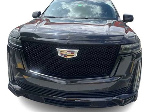Used 2021 Cadillac Escalade Sport w/ Driver Assist Tech Package RWD image 2