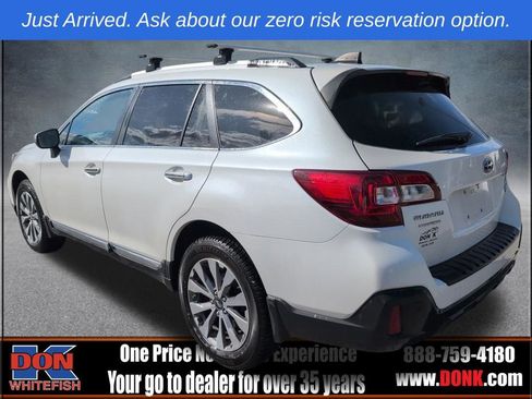 Used 2018 Subaru Outback 3.6R Touring AWD/4WD image 3