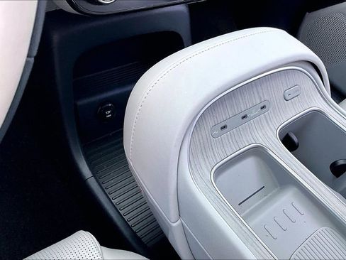 Used 2026 Hyundai Palisade Calligraphy FWD image 15