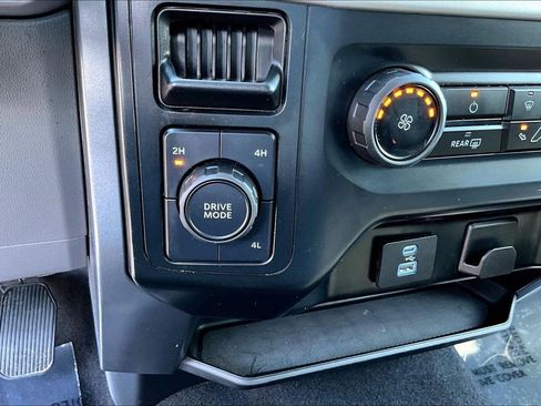 Used 2023 Ford F150 XLT AWD/4WD image 18