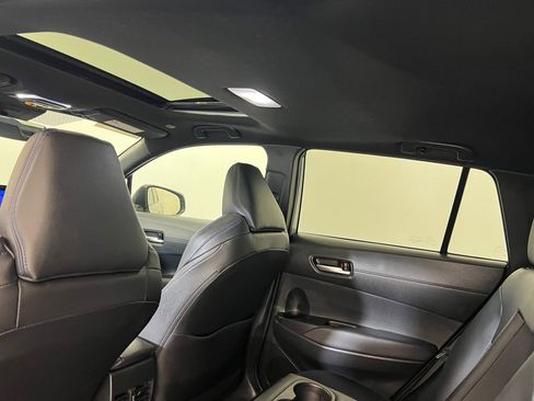 Used 2024 Toyota Corolla Cross XSE image 33