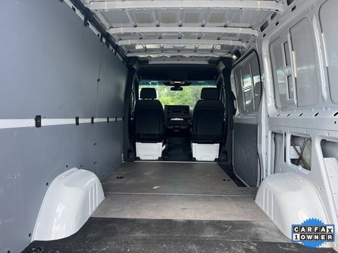 Used 2023 Mercedes-Benz Sprinter 144 Cargo image 16