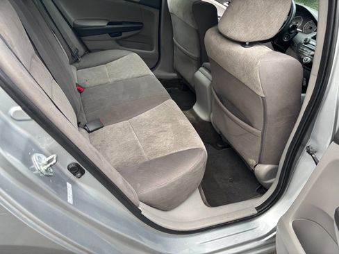 Used 2010 Honda Accord LX image 21
