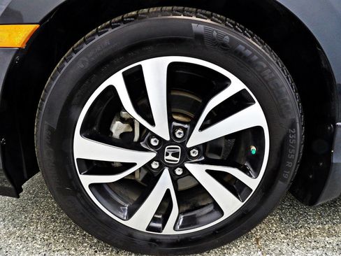 Used 2018 Honda Odyssey Elite image 20