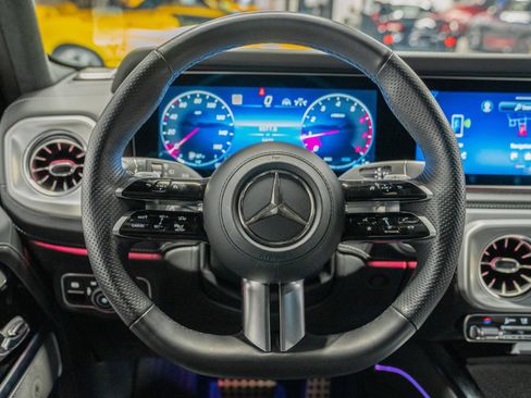 Used 2025 Mercedes-Benz G 550 image 14