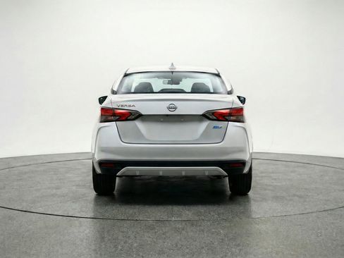 Used 2025 Nissan Versa SV FWD image 7