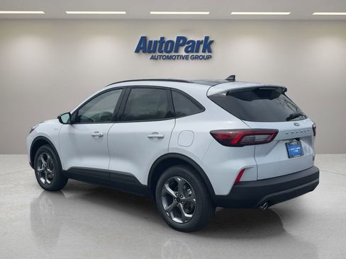 New 2025 Ford Escape ST-Line w/ Tech Pack #1 AWD/4WD image 5