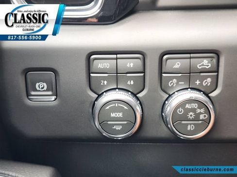 Used 2026 GMC Sierra 1500 Denali w/ Denali Reserve Package AWD/4WD image 25