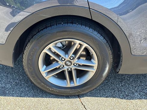 Used 2017 Hyundai Santa Fe Sport w/ 2.4L Tech Package 04 FWD image 17