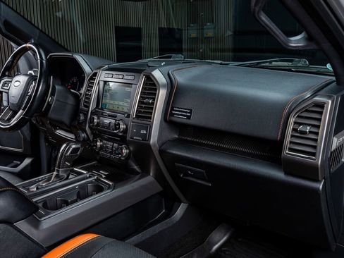 Used 2018 Ford F150 Raptor w/ Equipment Group 802A Luxury image 17