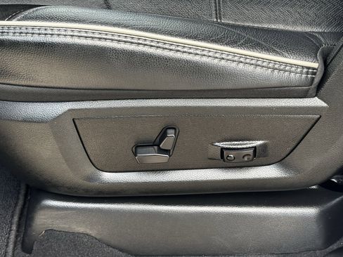 Used 2024 RAM 2500 Laramie AWD/4WD image 28