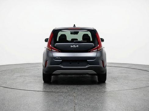 Used 2025 Kia Soul LX w/ LX Technology Package image 7