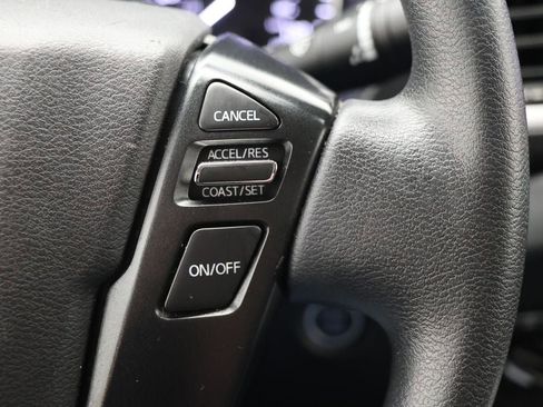 Used 2023 Nissan Frontier SV image 23