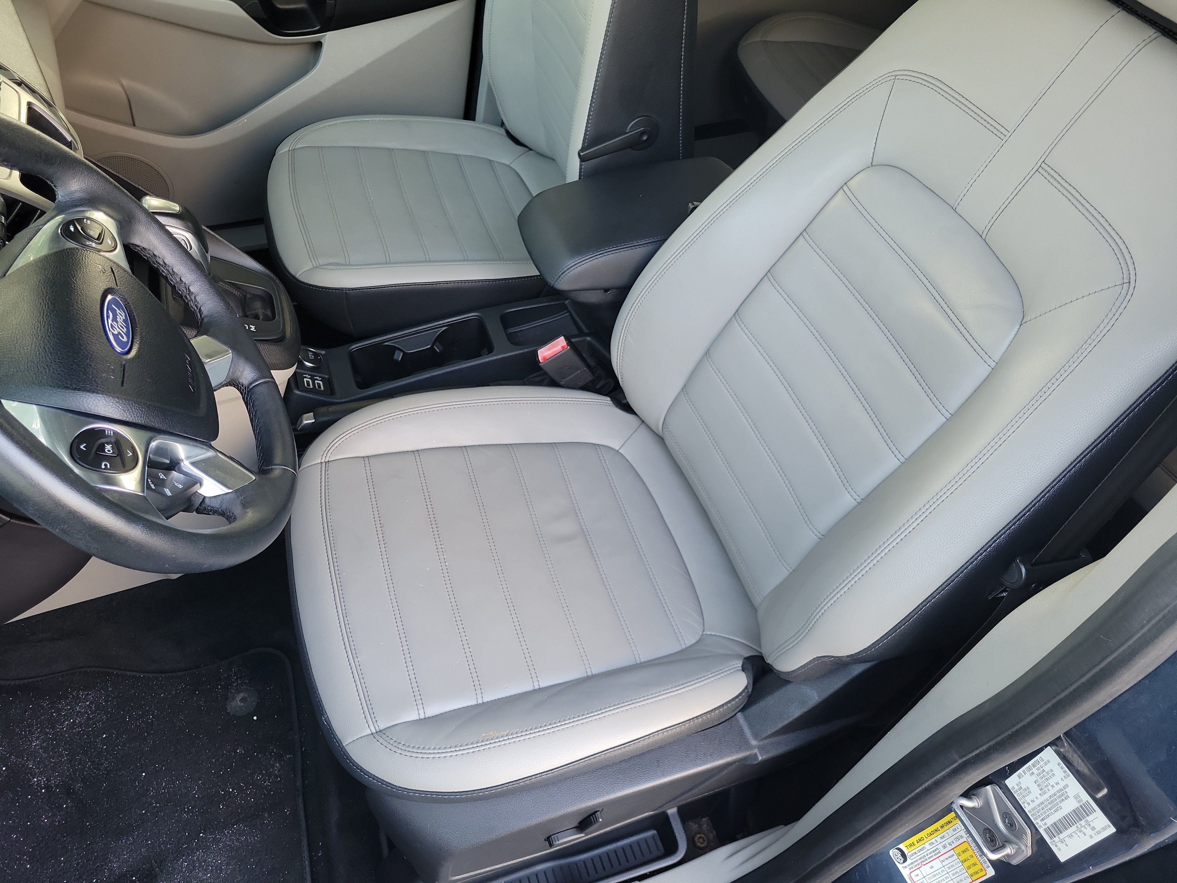 Used 2020 Ford Transit Connect XLT FWD image 17