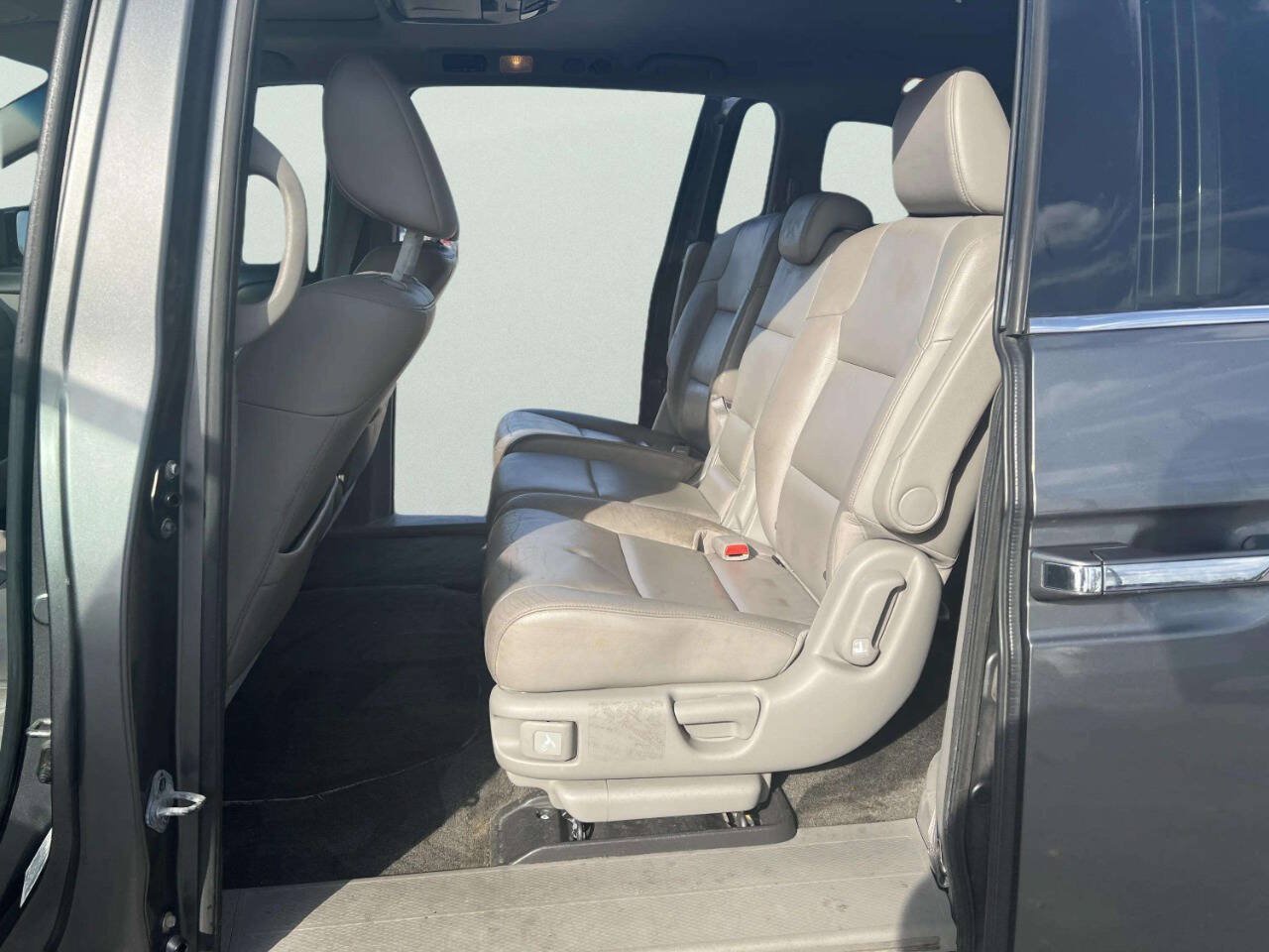 Used 2012 Honda Odyssey Touring image 25