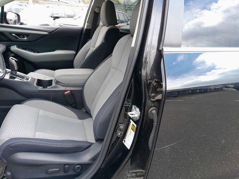 Used 2023 Subaru Outback Premium image 14