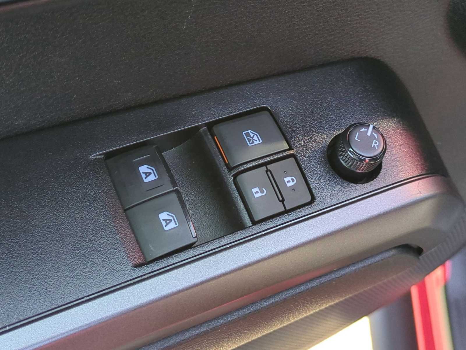 Used 2022 Toyota Tacoma TRD Sport w/ TRD Premium Sport Package RWD image 11