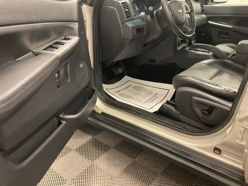 Used 2008 Jeep Grand Cherokee Laredo image 13