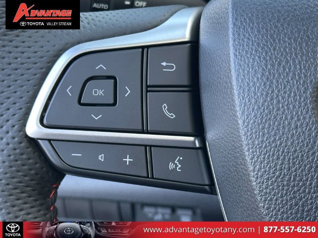 Used 2026 Toyota Sienna XSE FWD image 26